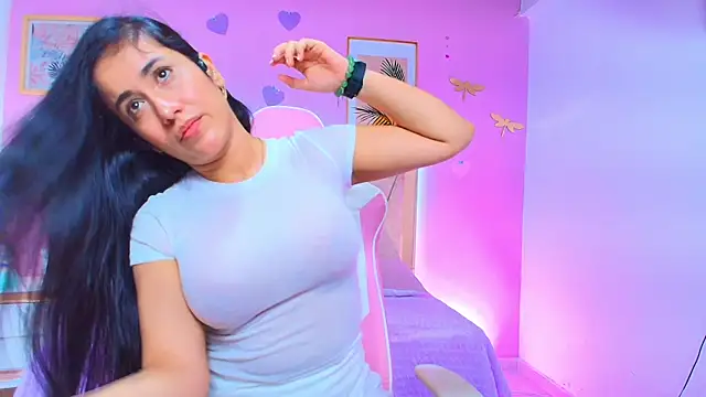 krystal stonee online show from 13, 3, 2025