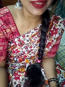 Snapshot of Shalini_telugu09 chatting on 18, 7, 2026 Shalini telugu09 online show from 18, 7, 2026