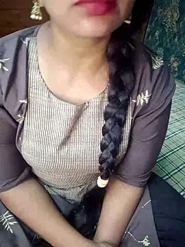 Snapshot of Shalini_telugu09 chatting on 19, 7, 2026 Shalini telugu09 online show from 19, 7, 2026