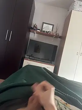 Snapshot of impaolo20 chatting on 9, 10, 2025 impaolo20 online show from 9, 10, 2025