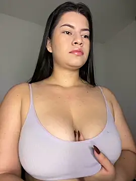 Saanvi21 online show from 13, 11, 2025