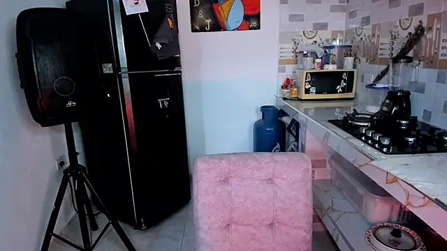 Snapshot of adam_angelssss chatting on 5, 11, 2025 adam angelssss online show from 5, 11, 2025