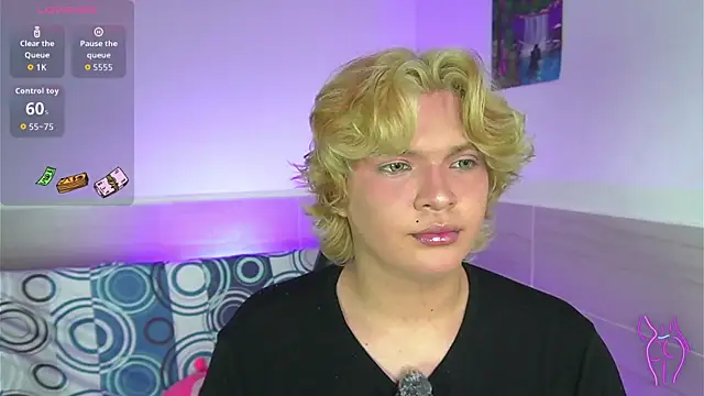 Snapshot of adam_angelssss chatting on 3, 10, 2025 adam angelssss online show from 3, 10, 2025