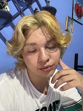 Snapshot of adam_angelssss chatting on 9, 10, 2025 adam angelssss online show from 9, 10, 2025