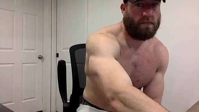 Snapshot of clarkefit chatting on 18, 3, 2025 clarkefit online show from 18, 3, 2025
