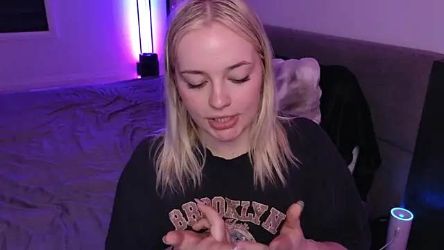 margot robbie7 online show from 15, 6, 2026