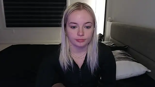 margot robbie7 online show from 3, 11, 2025