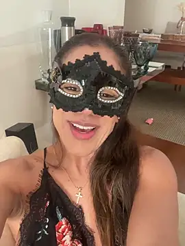 Latina safada online show from 15, 4, 2026