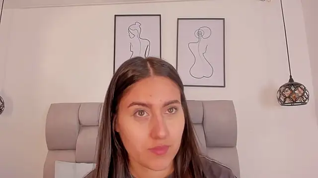 Hanna Evans   online show from 17, 10, 2025