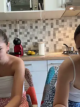 18teengirl3 online show from 21, 9, 2025