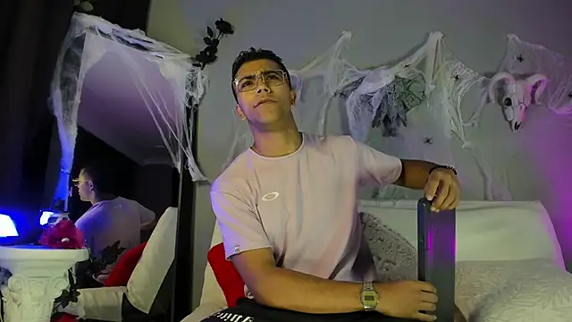 Colstorw  online show from 24, 10, 2025