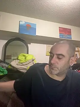 kyle67154 online show from 14, 4, 2026