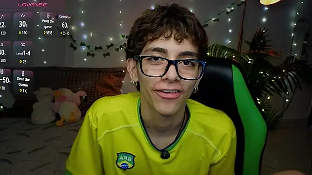 Matty Sparkk online show from 8, 4, 2026