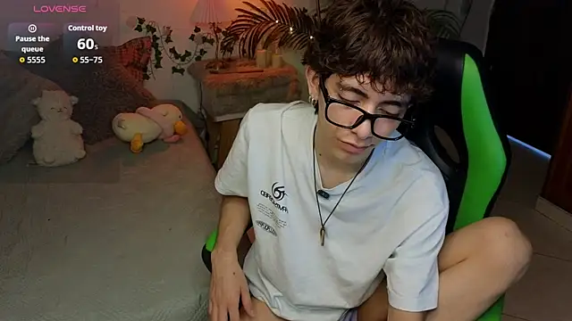 Snapshot of Matty_Sparkk chatting on 24, 5, 2026 Matty Sparkk online show from 24, 5, 2026