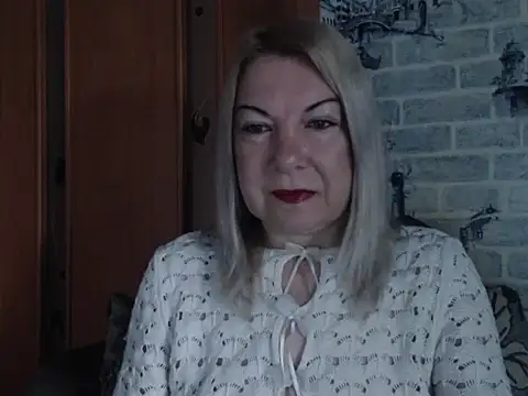 Lillia Ray online show from 23, 4, 2026