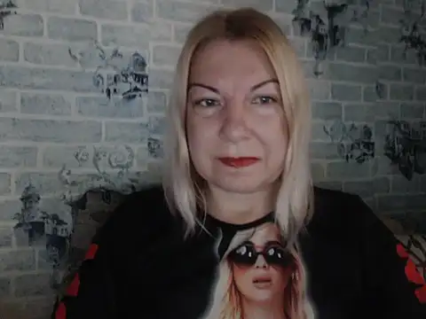 Lillia Ray online show from 8, 11, 2025