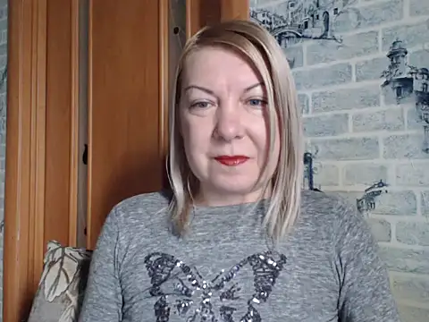 Lillia Ray online show from 8, 2, 2026