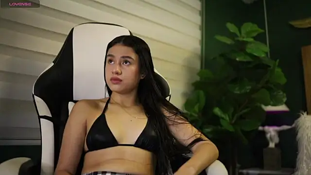 Danaa Rouse online show from 22, 10, 2025