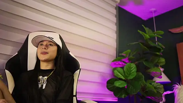 Danaa Rouse online show from 31, 10, 2025