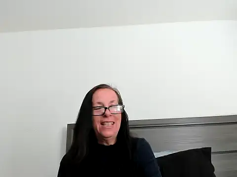 peachgoddess online show from 6, 11, 2025