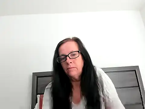 peachgoddess online show from 22, 11, 2025