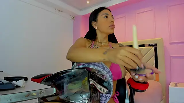 TATILARSON1 online show from 7, 3, 2026