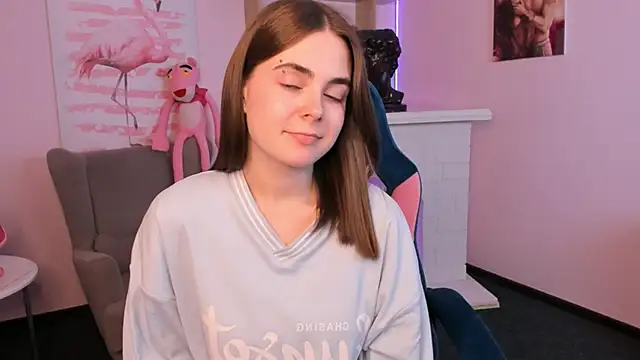 Velvetmimic  online show from 21, 3, 2025