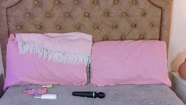 Mandyy1  online show from 15, 4, 2026