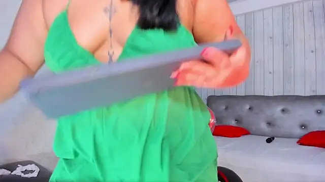 DianaGom online show from 19, 12, 2025