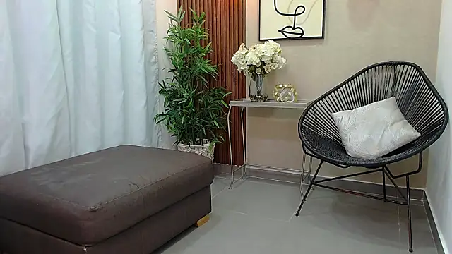 Coral Lise online show from 18, 3, 2025