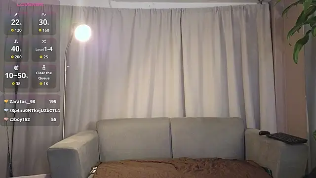 YuliethPetite online show from 21, 12, 2025