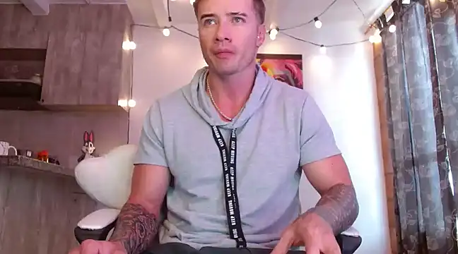 Ryannblue07 online show from 16, 3, 2025