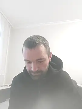 Snapshot of MaksDzubaV chatting on 14, 10, 2025 MaksDzubaV online show from 14, 10, 2025