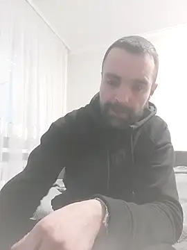 Snapshot of MaksDzubaV chatting on 3, 10, 2025 MaksDzubaV online show from 3, 10, 2025