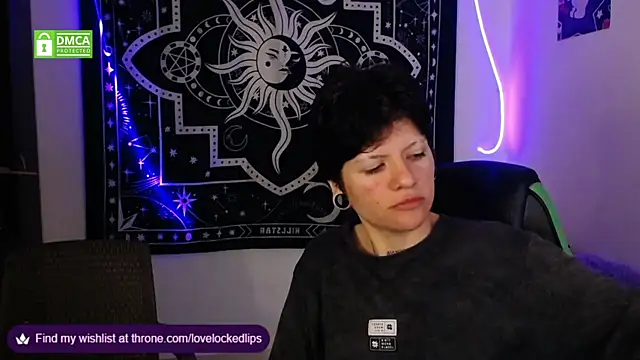 lovelockedlips online show from 5, 10, 2025