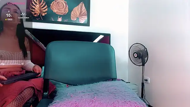 Dayana Dias online show from 12, 3, 2026