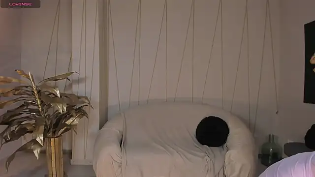 AmaliaCrus online show from 30, 10, 2025