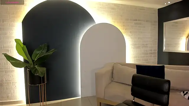 AmaliaCrus online show from 5, 4, 2026