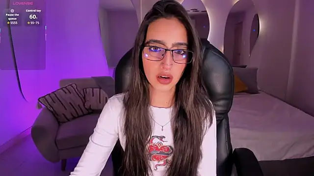 LarisaSmirnov online show from 5, 12, 2025