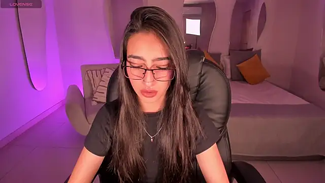 LarisaSmirnov online show from 1, 12, 2025