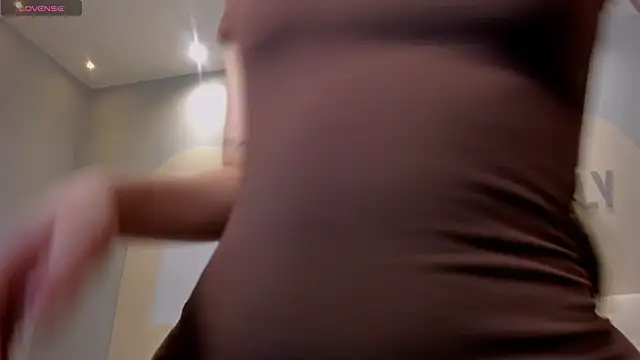 MaiaCollins online show from 3, 2, 2026