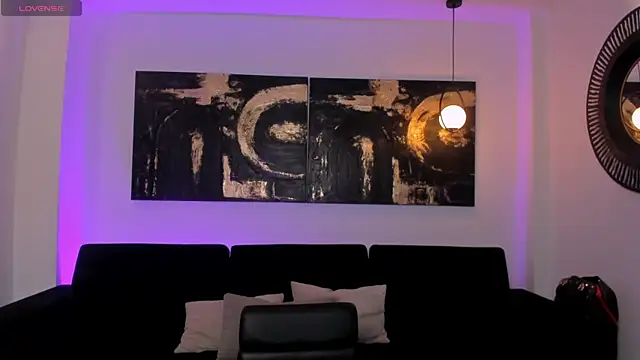 MaiaCollins online show from 10, 3, 2026