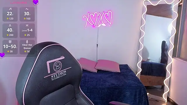 Malory tay1 online show from 11, 10, 2025