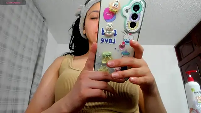 xx chloesex online show from 11, 4, 2026