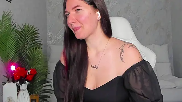 babyisperfect online show from 7, 10, 2025