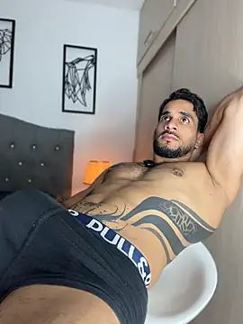 Snapshot of Maximiliano_ford chatting on 19, 7, 2026 Maximiliano ford online show from 19, 7, 2026
