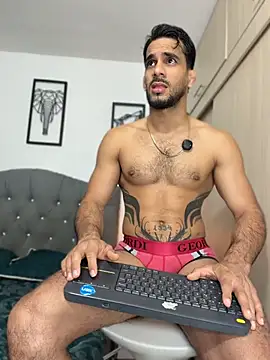 Snapshot of Maximiliano_ford chatting on 21, 7, 2026 Maximiliano ford online show from 21, 7, 2026
