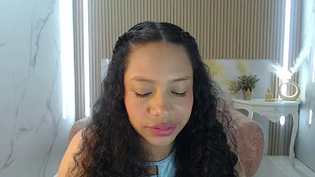 zhara rose s online show from 20, 3, 2025