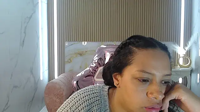 zhara rose s online show from 21, 3, 2025