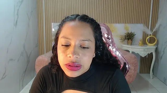 zhara rose s online show from 22, 3, 2025